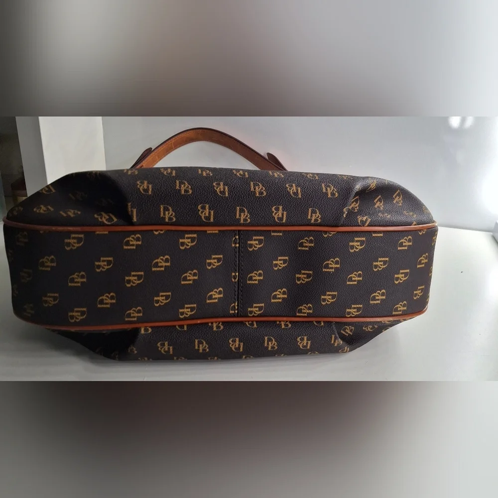 Dooney & Bourke Gretta Collection Shoulder Bag EUC - Picture 5 of 9